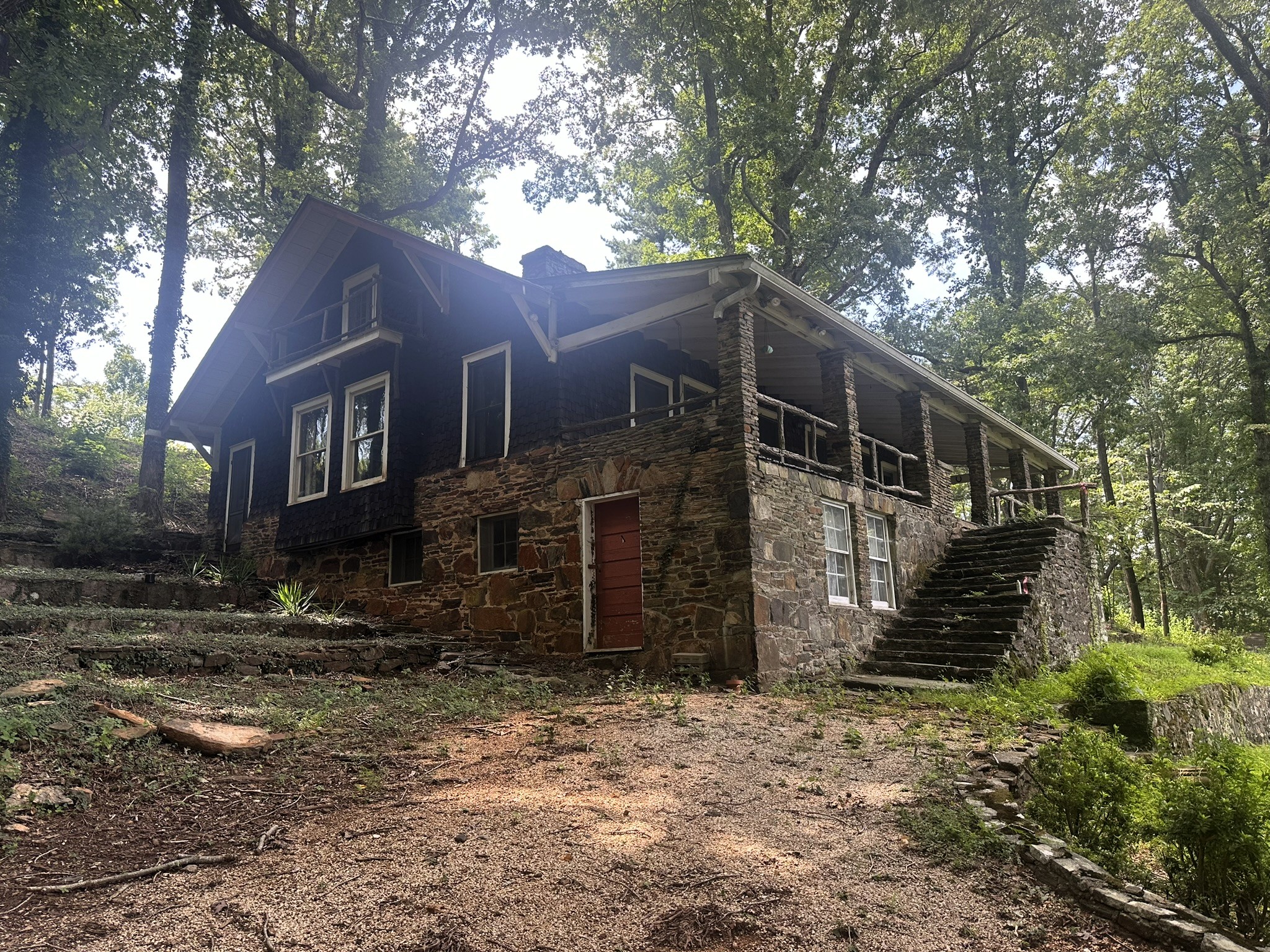 Earle-Morgan Cabin at Clark's Mountain